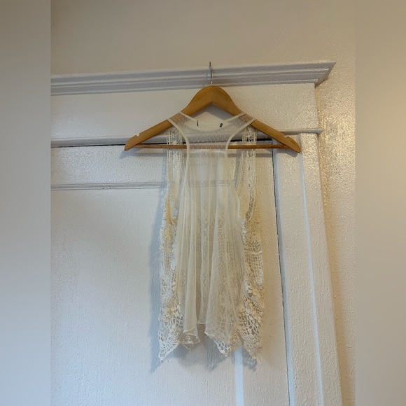 White Beach Tank (Transparent) - Picture 4 of 6